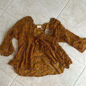 Natural Life Tie Up Blouse